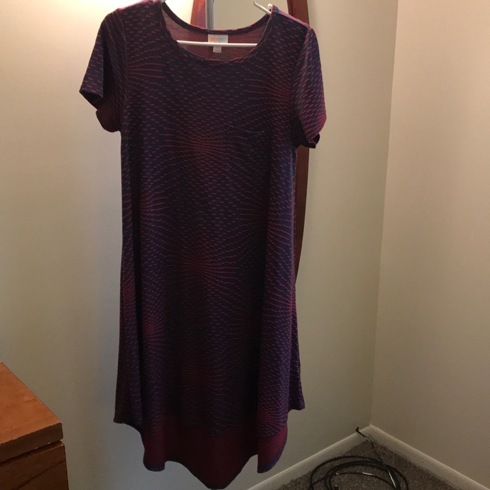 Lularoe Carly Dress. Size Small. Never worn.